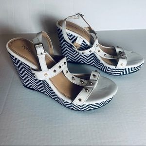 Wedge sandal by Montego Bay Club 7.5